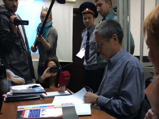В суде показали записи визита обвиняемого в офис «Роснефти»