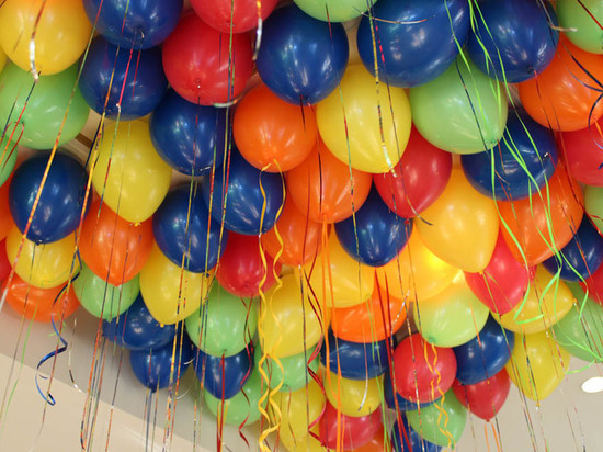 Жительница Полысаева пострадала из-за взрыва воздушных шаров на дне рождения дочери