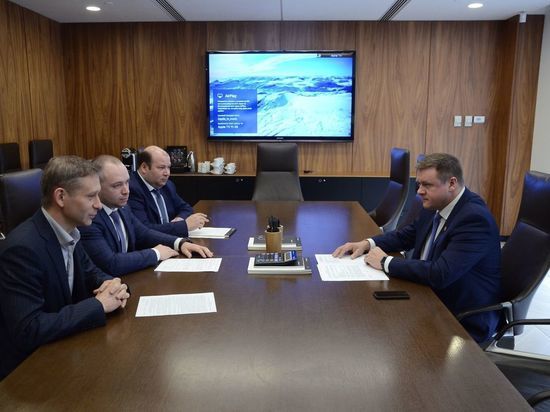 Губернатор Рязанской провел рабочую встречу с руководителями банка «Открытие».