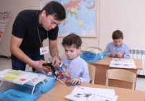 Омские предприниматели подарили детям «Подсолнухи»