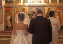 Депутаты Госдумы выступили с очередной зажигательной инициативой — приравнять венчание в церкви к браку, который заключается отнюдь не на набесах, а в рядовых ЗАГСах