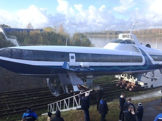 В Рыбинске спустили первое скоростное судно «Комета» для Крыма