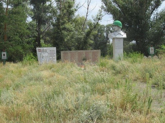 Илекская  прокуратура настаивает на оформлении воинских мемориалов и кладбищ в собственность 