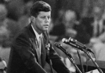 Федеральное правительство Соединенных Штатов в четверг опубликовало тысячи документов, связанных с убийством президента Кеннеди в Далласе в 1963 году. Документы были опубликованы Национальным архивом США согласно решению, принятому президентом Бушем в 1992 году. Это решение предполагало публикацию документов спустя 25 лет.