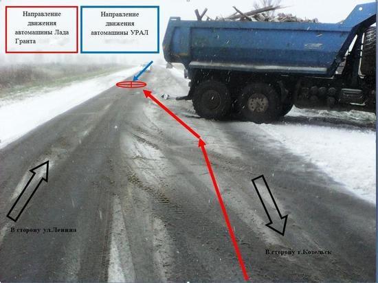 Женщина-водитель погибла, влетев под грузовик "Урал" в Сухиничах 