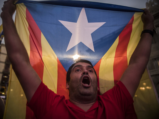 Бывший лидер региона призвал каталонцев сопротивляться Мадриду