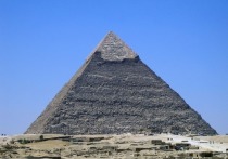 Международная группа ученых, в которую вошли специалисты из Египта, Франции и Японии, обнаружила подтвердила существование в пирамиде Хеопса полости, назначение которой пока остается неизвестным
