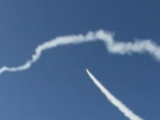 Сирийские военные ответили агрессорам запуском ракеты "земля-воздух"