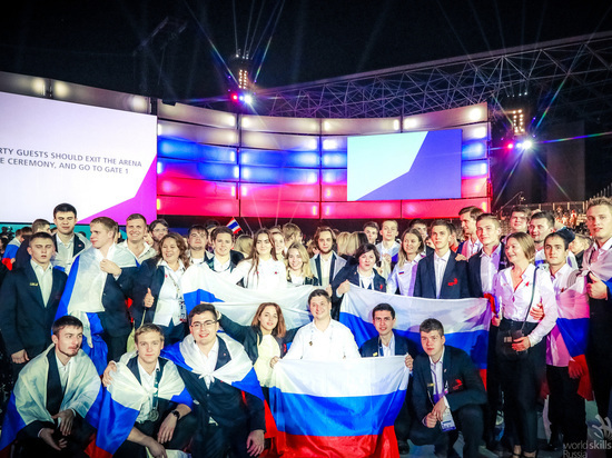 Россия заняла 1-е место в общекомандном зачете на чемпионате рабочих компетенций в Абу-Даби