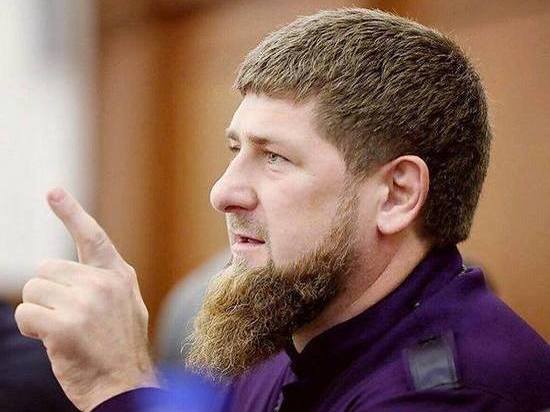 Лидер Чечни продолжил полемику о захоронении тела революционера