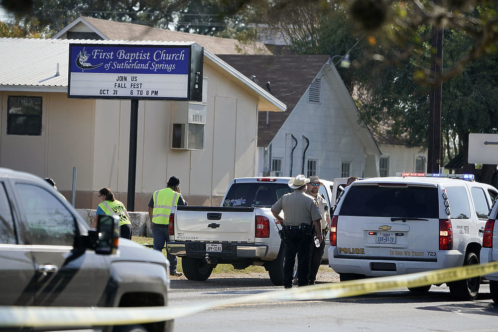 Бойня в Техасе: обиженный бывший военный расстрелял прихожан церкви