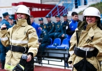 Порядка 200 пожарных и спасателей из 14 регионов, а также из Республики Беларусь на днях приняли участие в уникальных соревнованиях «Вертикальный вызов» по скоростному подъему на самое высокое здание в Санкт-Петербурге