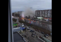 В результате обрушения жилого дома в Ижевске есть пострадавшие, сообщает местное МЧС