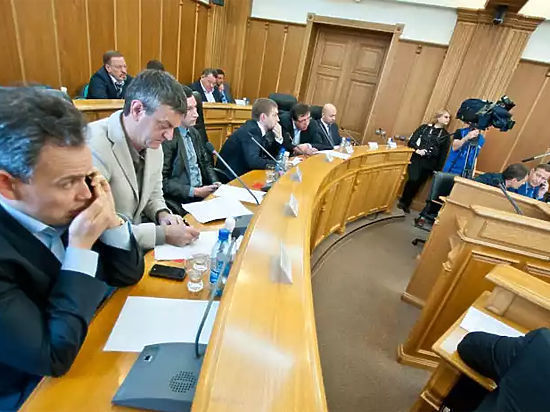 Двух депутатов гордумы Екатеринбурга собираются лишить полномочий