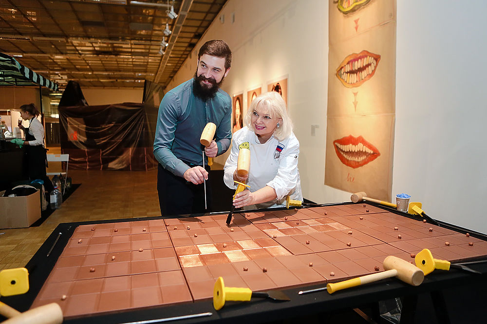 Шестой салон шоколада открылся в Москве в ЦДХ на Крымском валу