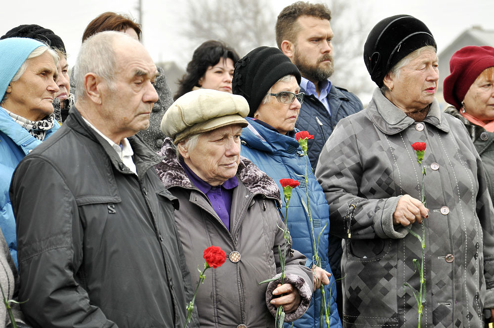 Обелиски в память о жертвах Холокоста открыли в Октябрьском районе Волгоградской области