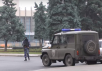 Вооруженные люди и танки на улицах Луганска вызвали немало вопросов