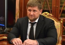 Главе Чечни Рамзану Кадырову вручили золотую медаль имени Н.Н. Блохина. Награда вручается за выдающиеся практические достижения в борьбе с онкологией.