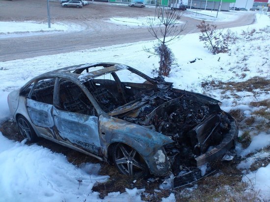 Названа причина возгорания «Audi A6» у «Леруа Мерлен» в Барнауле