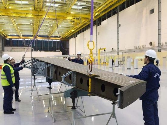 Калужская "Технология" начнет поставку деталей хвоста российского самолета нового поколения