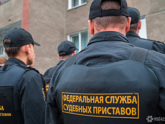 Приставы арестовали у новокузнечанина будки за долг в 800 тысяч рублей 