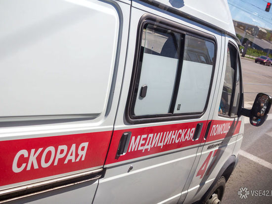 45-летняя женщина выпала из окна в Кузбассе 
