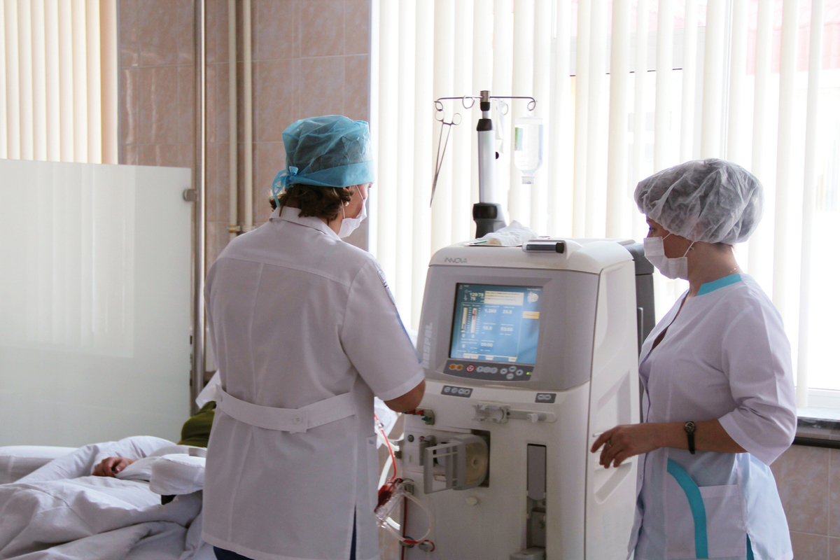 Сайт сокб 1. Оренбург больница гемодиализ. Медсестра гемодиализа. Диализный центр город Сургут. Диализный центр Оренбург.