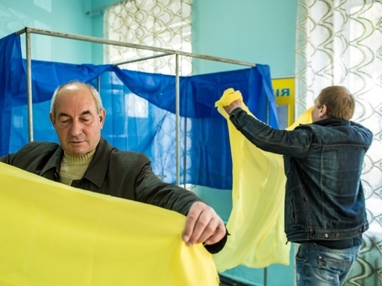 Противники нынешней украинской власти пытаются её поменять "изнутри"