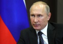 Российский президент Владимир Путин заявил, что центральным событием для российской экономики в этом году стал выход из рецессии