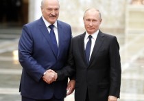 Президент Белоруссии Александр Лукашенко принял Владимира Путина на саммите ОДКБ в Минске как родного брата — обнимал, придерживал под локоток и признался, что ближе и роднее государств, представленных на саммите, «в мире, к сожалению, нет»