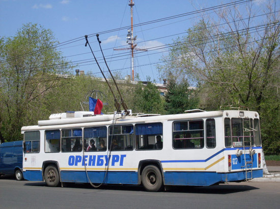  Фотографии одного из оренбургских троллейбусов появились в социальной сети