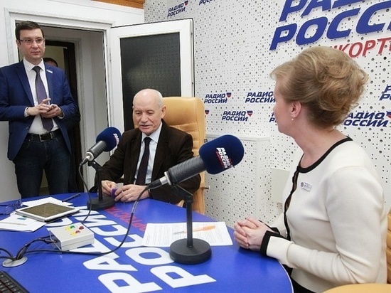 Глава РБ поздравил коллектив «Радио Россия-Башкортостан» с 90-летием в прямом эфире