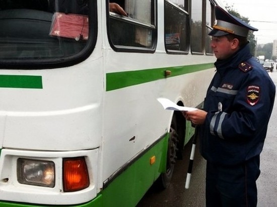 В Оренбуржье курсировал автобус, водитель которого был лишен водительских прав 