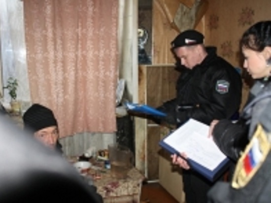 В Ярославле дети выселили отца на улицу, чтобы сдавать его комнату