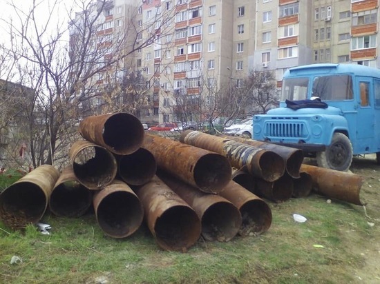 Новый детсад в Симферополе строят с гнилыми трубами и старыми плитами