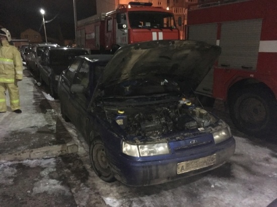 В Ярославле ночью подожгли «ВАЗ»