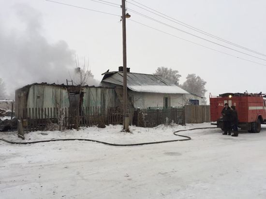 На пожаре под Новосибирском погибло пятеро детей