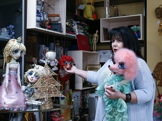 Антонина Добролюбова отметила 25­ летие работы в театре кукол