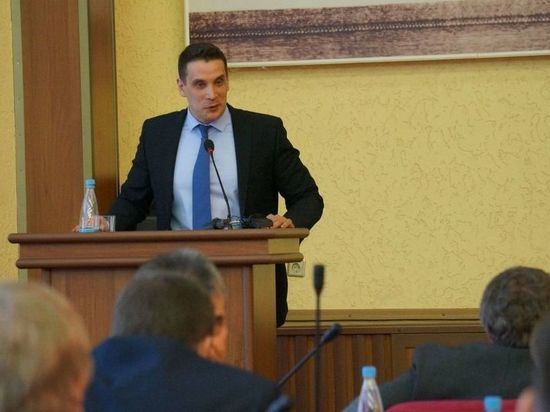 Дмитрий Сурнин: власти должны выстраивать диалог с обществом, чтобы компенсировать недоверие