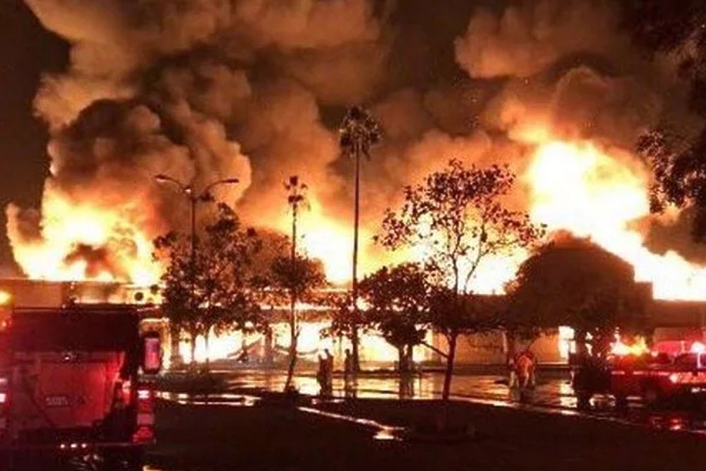 Адское пекло: лесные пожары бушуют в солнечной Калифорнии 