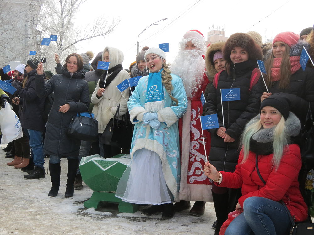Фотоотчет: студенты провели флешмоб в поддержку "Алтайской зимовки"