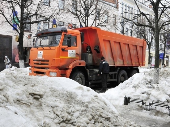 Мэрия Ярославля отчиталась об уборке снега: за неделю вывезли 5 тыс.куб.