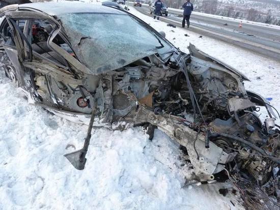 Во время снегопадов в Свердловской области на дорогах погибло 10 человек
