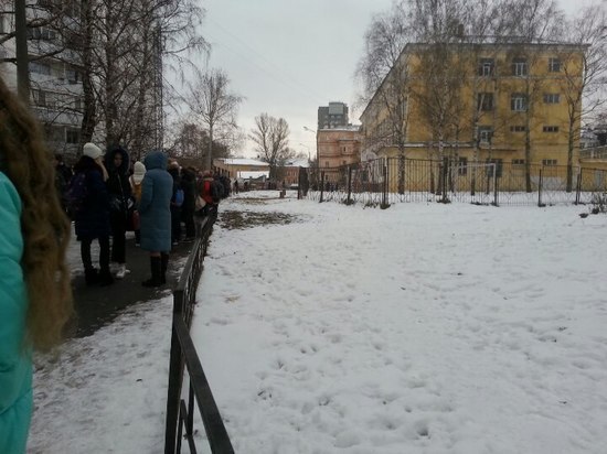 Эвакуировали школу № 33 в Нижнем Новгороде