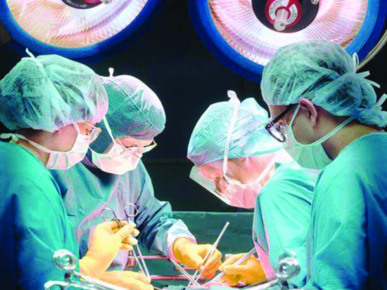 Хирурги удаляют огромные опухоли и виртуозно меняют аортальные клапаны
