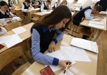 Итоговое сочинение по русскому языку и литературе написали две с половиной тысячи выпускников островных школ