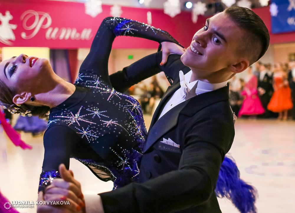 Лучшие фото с соревнований по спортивным танцам в Петрозаводске