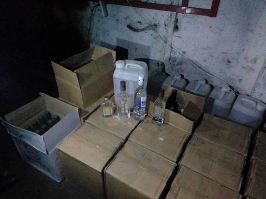 На въезде в Туву задержан груз с незаконным алкоголем