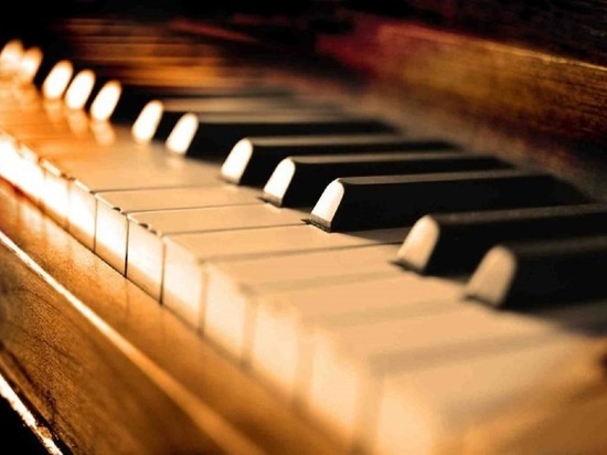 Музыкальные школы Ярославской области получили 39 новых фортепиано