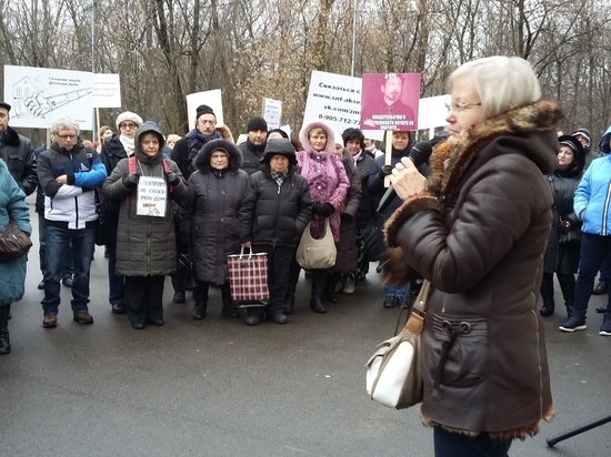 В Подмосковье прошел многочисленный митинг жителей в защиту своих конституционных прав